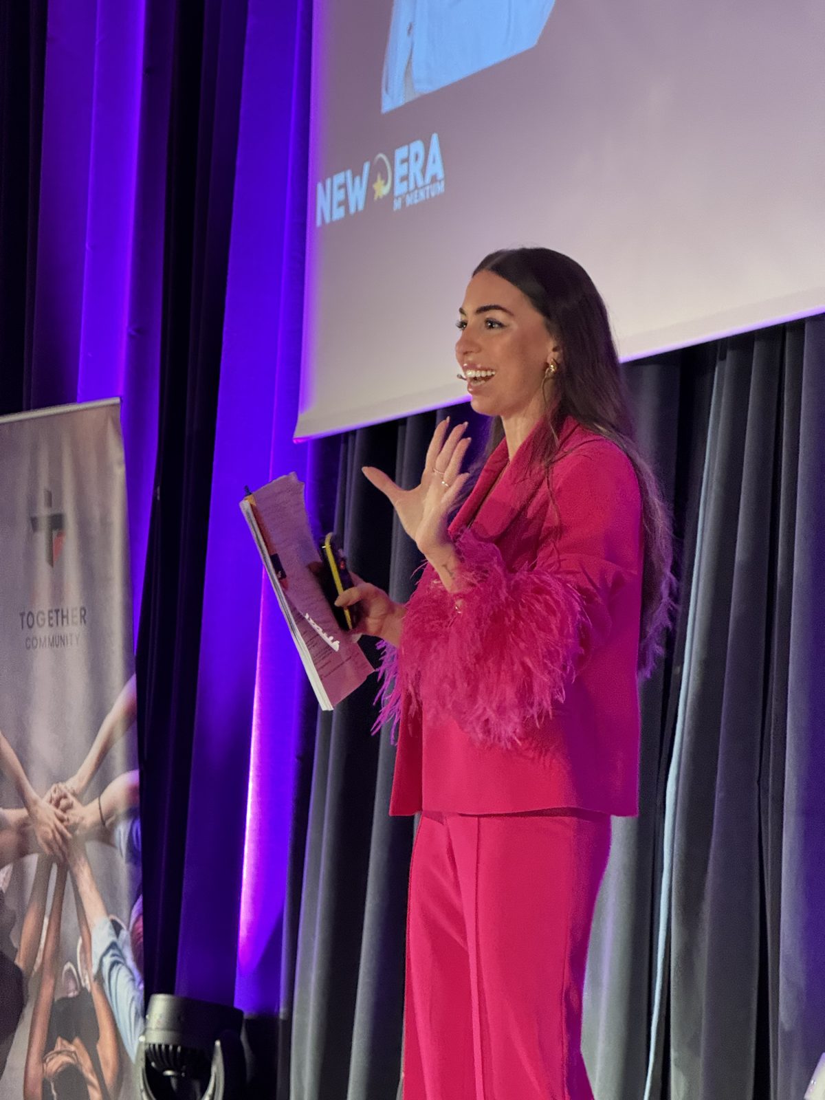 Veronica Rastelli durante un evento dal vivo